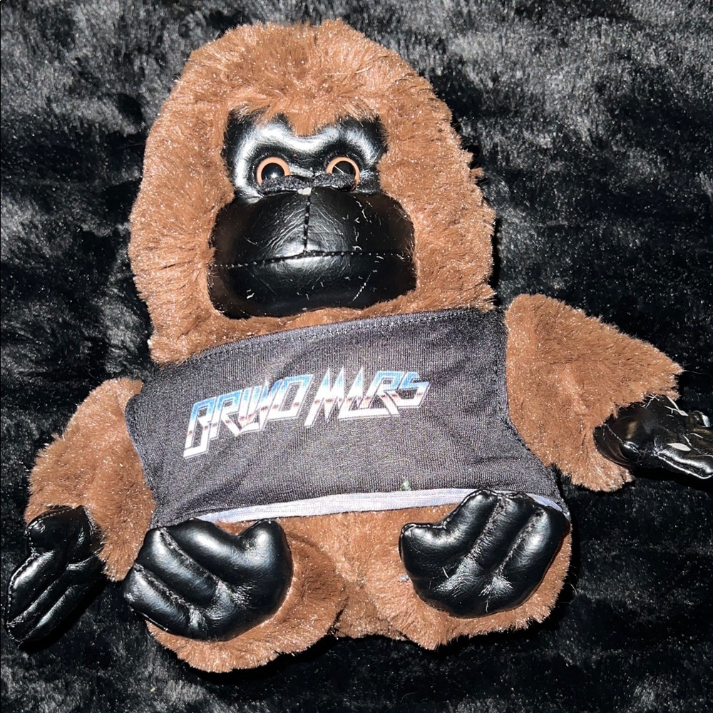 Bruno Mars Moonshine Jungle Tour Gorilla Plush with the tour logo GUC